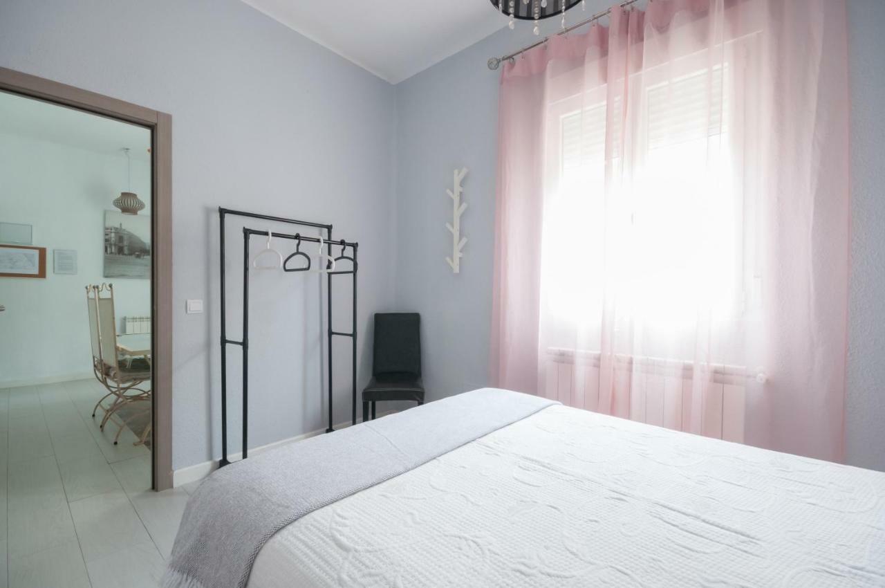 Apartamento 6 Mirasierras Madri Exterior foto